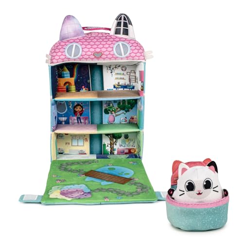 Famosa Softies, Plush Dollhouse, Casa de Peluche de Gabby, Incluye un Mini Peluche de Pandy Paw y un Ascensor que recorre la Casa Mágica, Material Suave, Fácil de Transportar, Famosa (760023260)